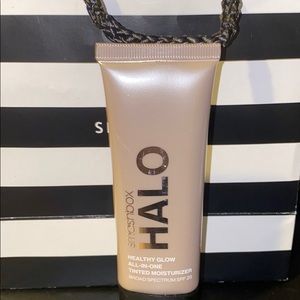 Smashbox tinted moisturizer